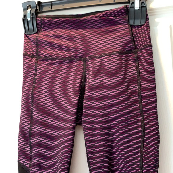 Lululemon Gear Up Crop size 2 - Picture 8 of 13